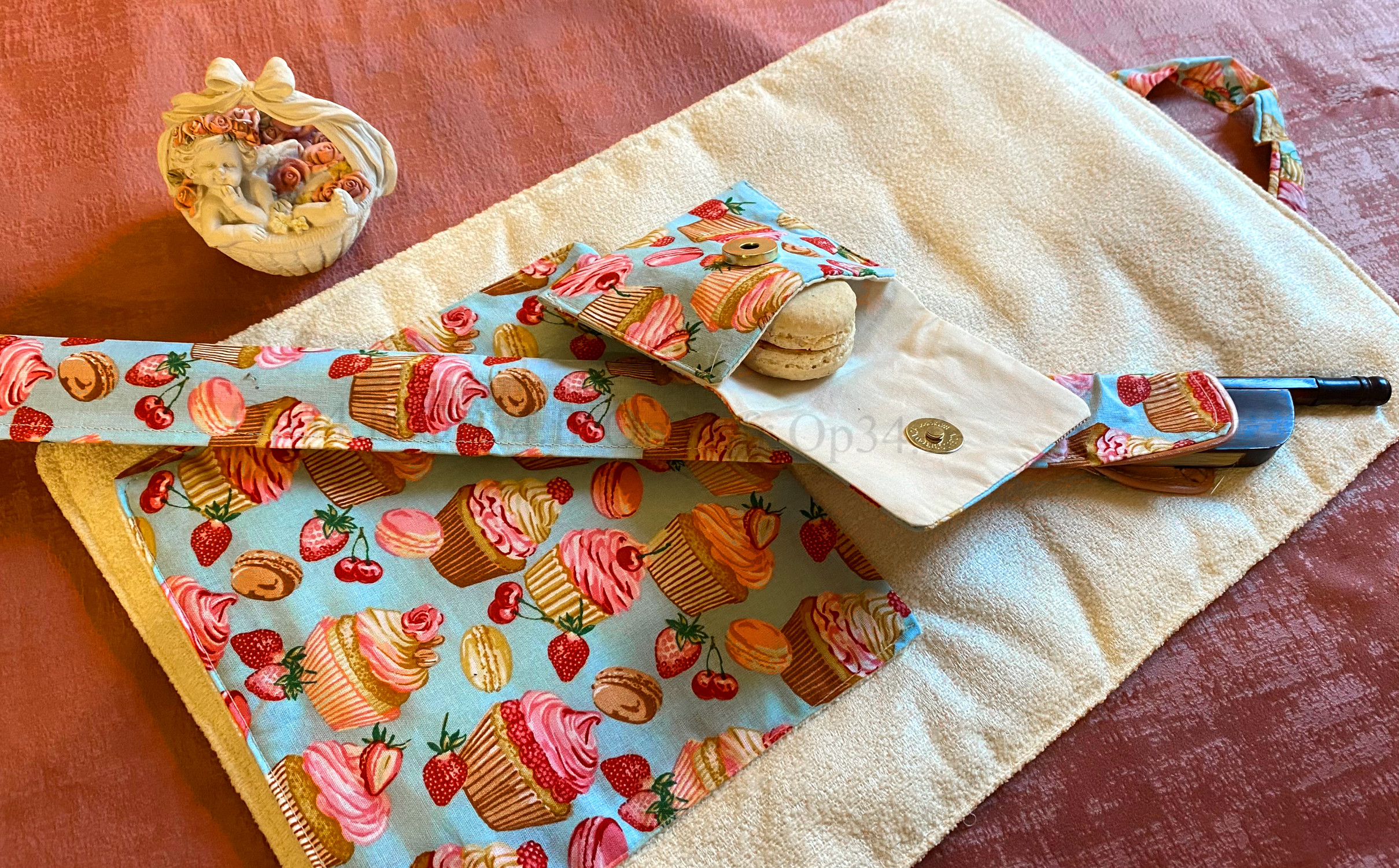 Tablier à violoncelle "Sucrerie"