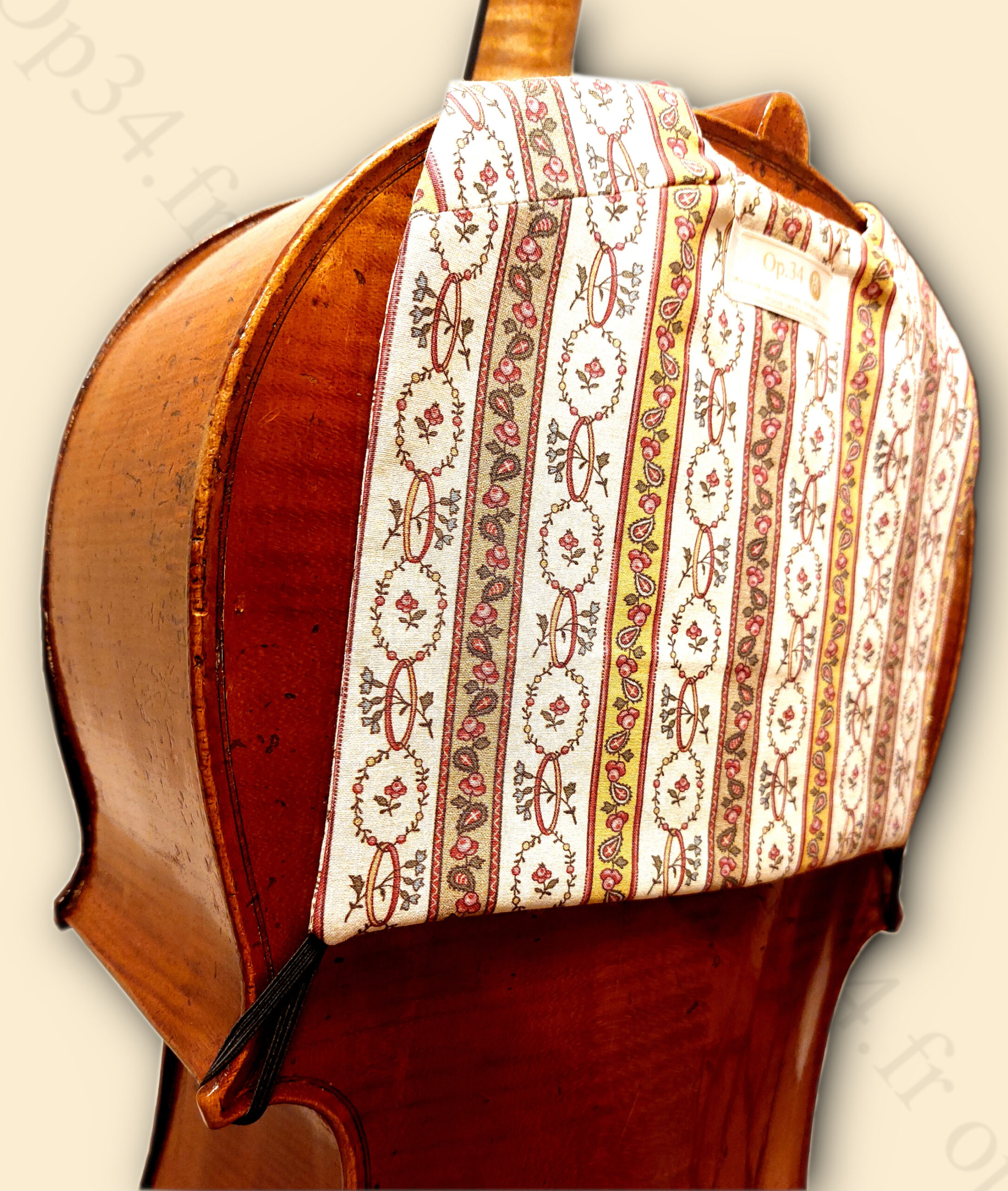 Bavoir à Violoncelle "Arabesque" – Image 5